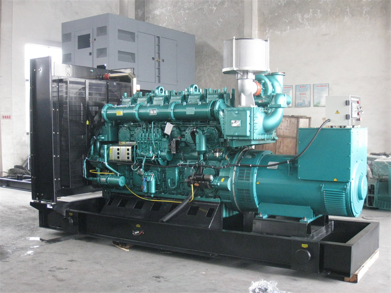 索县200KW 柴油发电机的油耗是多少？