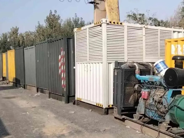 索县200KW柴油发电机机组每小时油耗是多少？